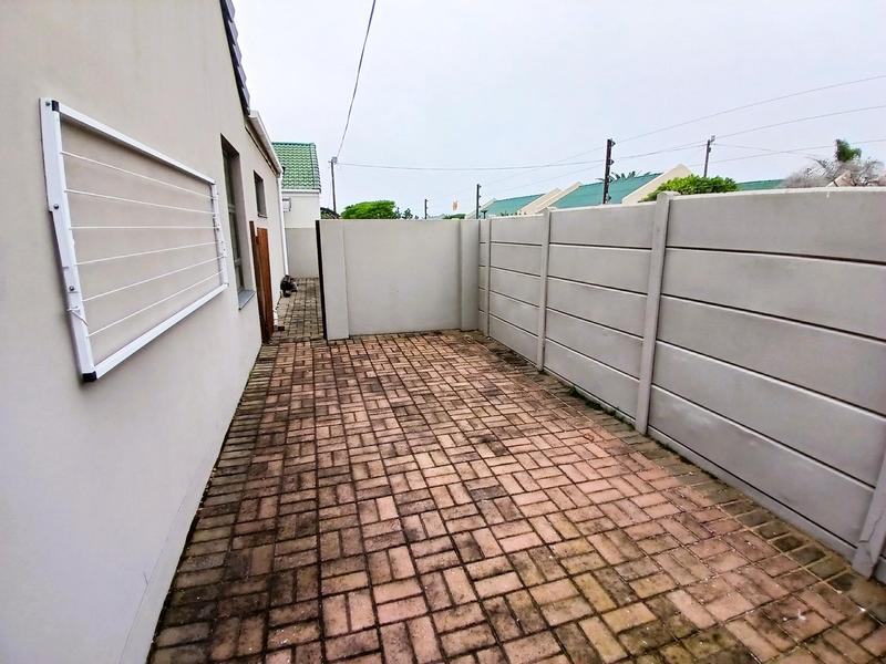 3 Bedroom Property for Sale in Stilbaai Wes Western Cape